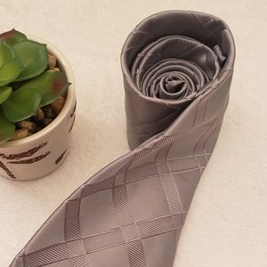 VAN HEUSEN100% Silk TIE